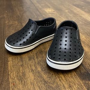 Native water shoes, size 7